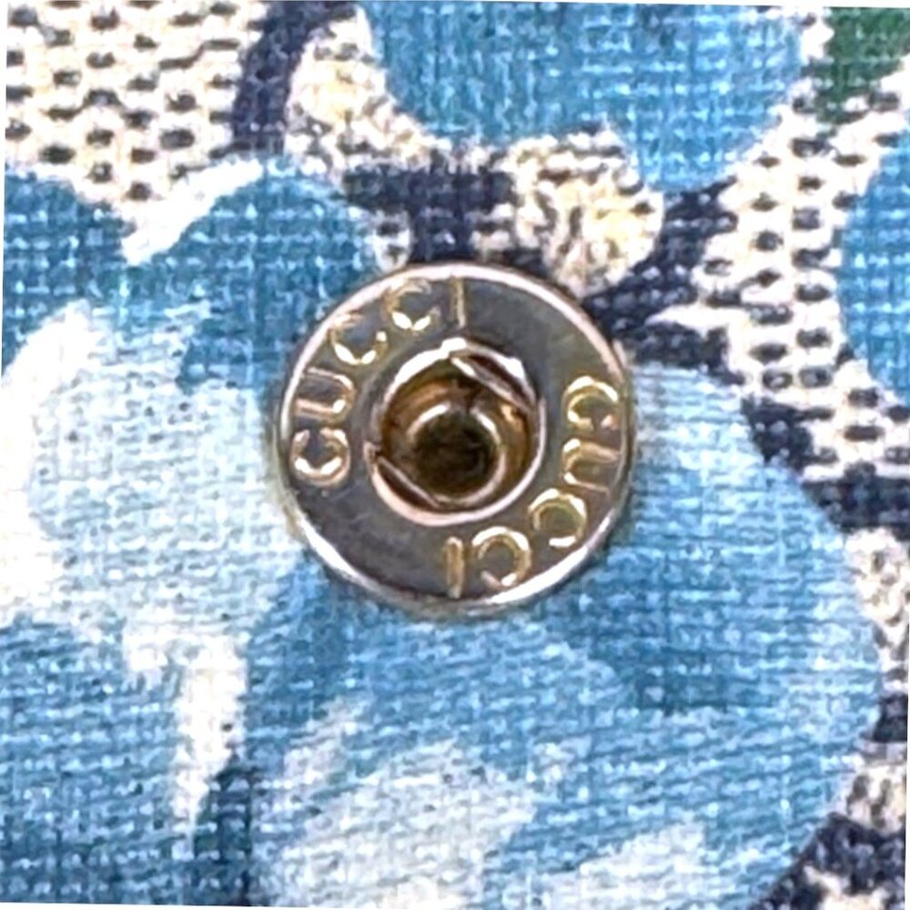 Gucci Blue Blooms GG Supreme 6 Key Holder with COA - Picture 5 of 16